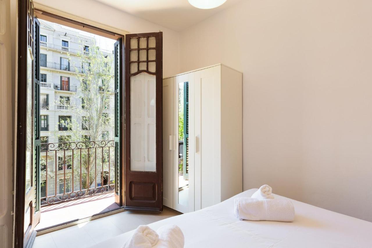 Stay U-Nique Apartments Mistral บาร์เซโลนา ภายนอก รูปภาพ