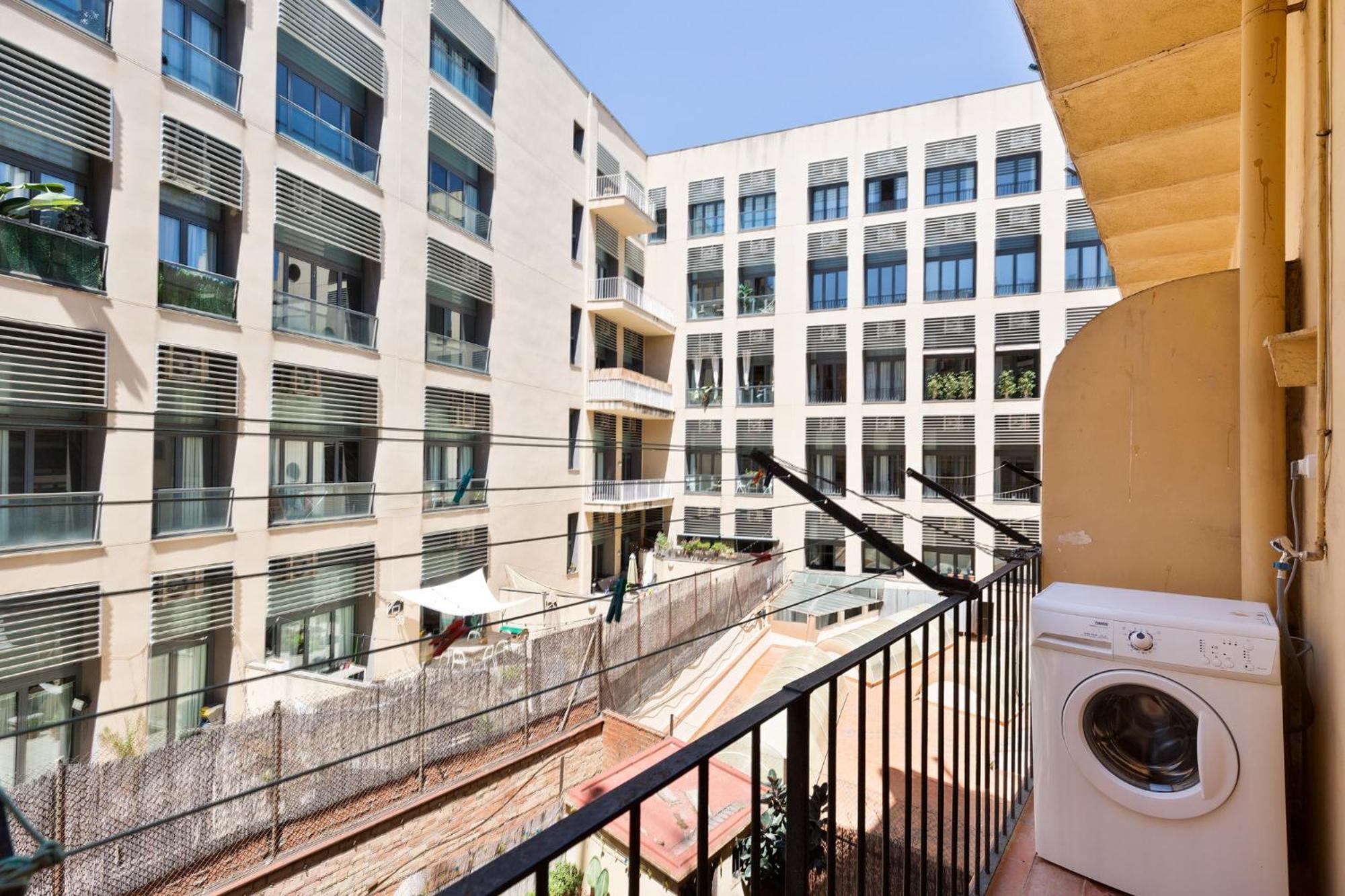 Stay U-Nique Apartments Mistral บาร์เซโลนา ภายนอก รูปภาพ